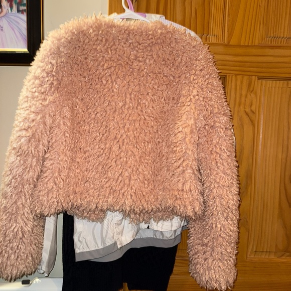 UGG Blush Fuzzy jacket - Picture 3 of 4